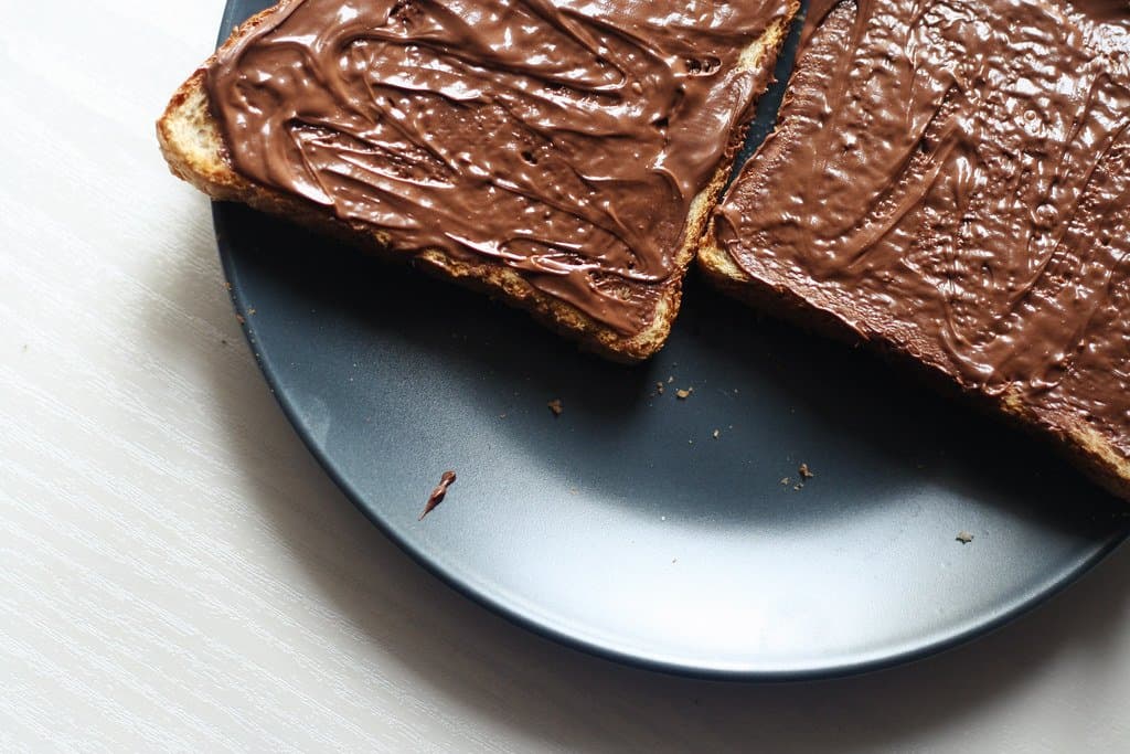 ÇİKOLATALI TOSTLAR